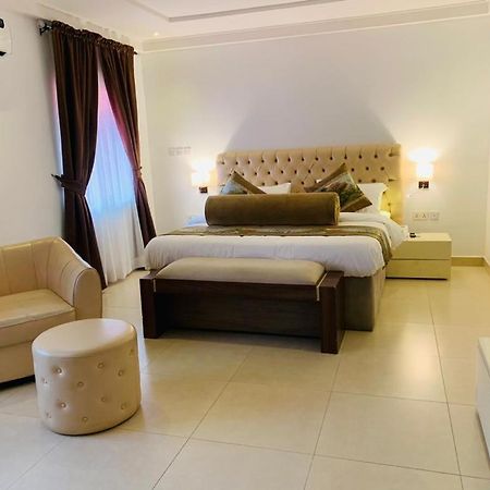 Swiss Pearl Continental Suite Wupa Exterior photo