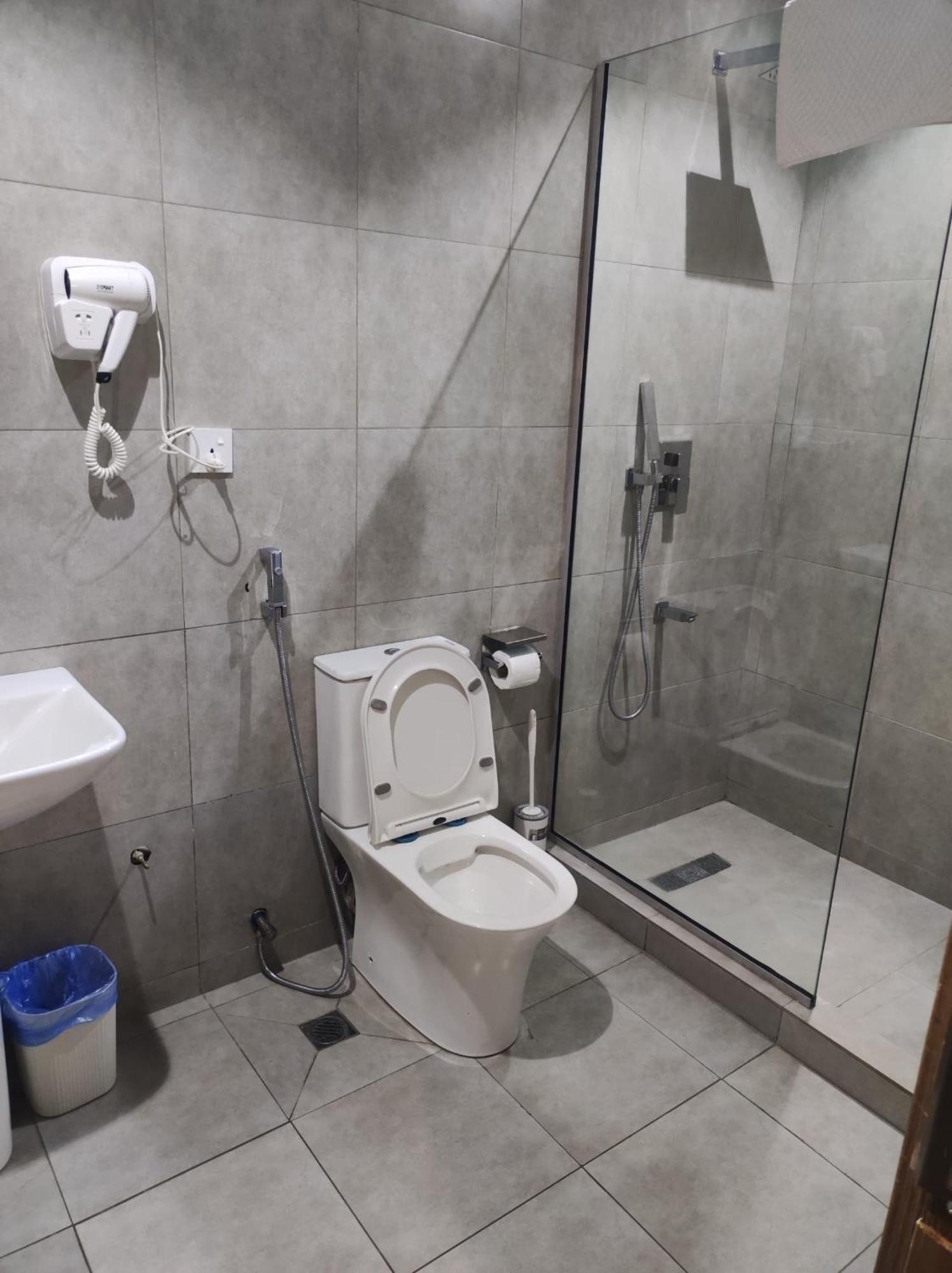 Swiss Pearl Continental Suite Wupa Exterior photo